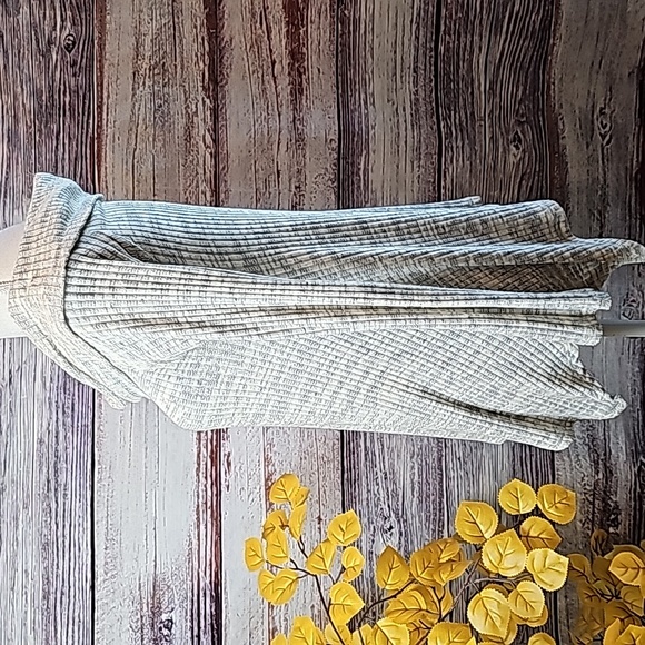 SAGE GRAY MARBLED ASEMTRYCAL COWL NECK LIGHTWEIGHT PULLOVER TOP TUNIC - Picture 3 of 12